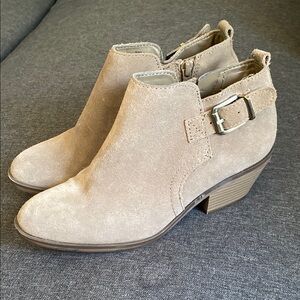 Sonoma Stylish Tan Ankle Boots for Women size 7